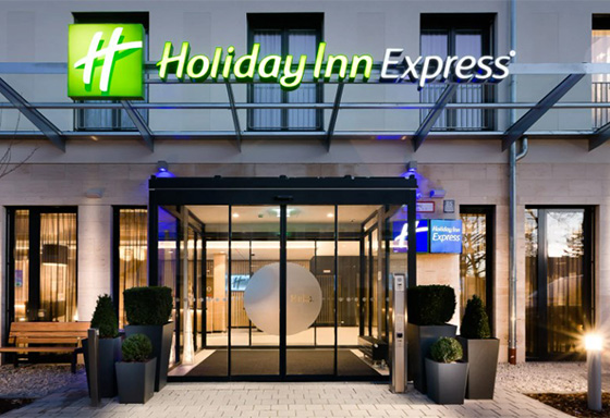 Holiday Inn Express offer background image