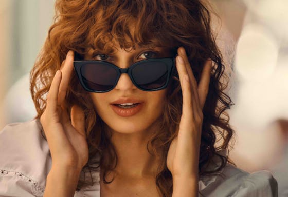 Le Specs offer background image