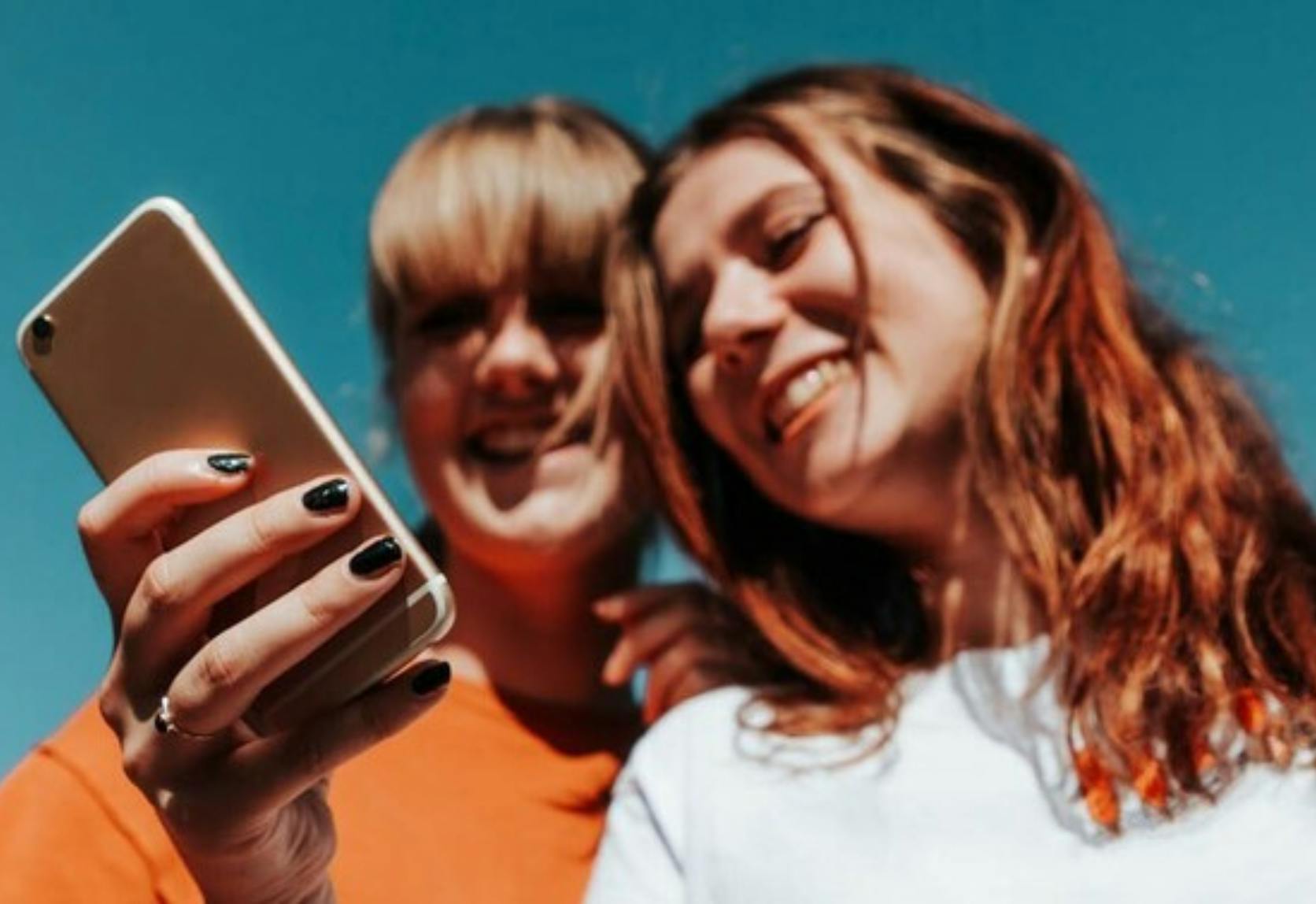 Felix Mobile offer background image