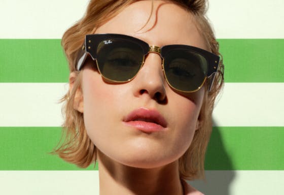 Sunglass Hut offer background image