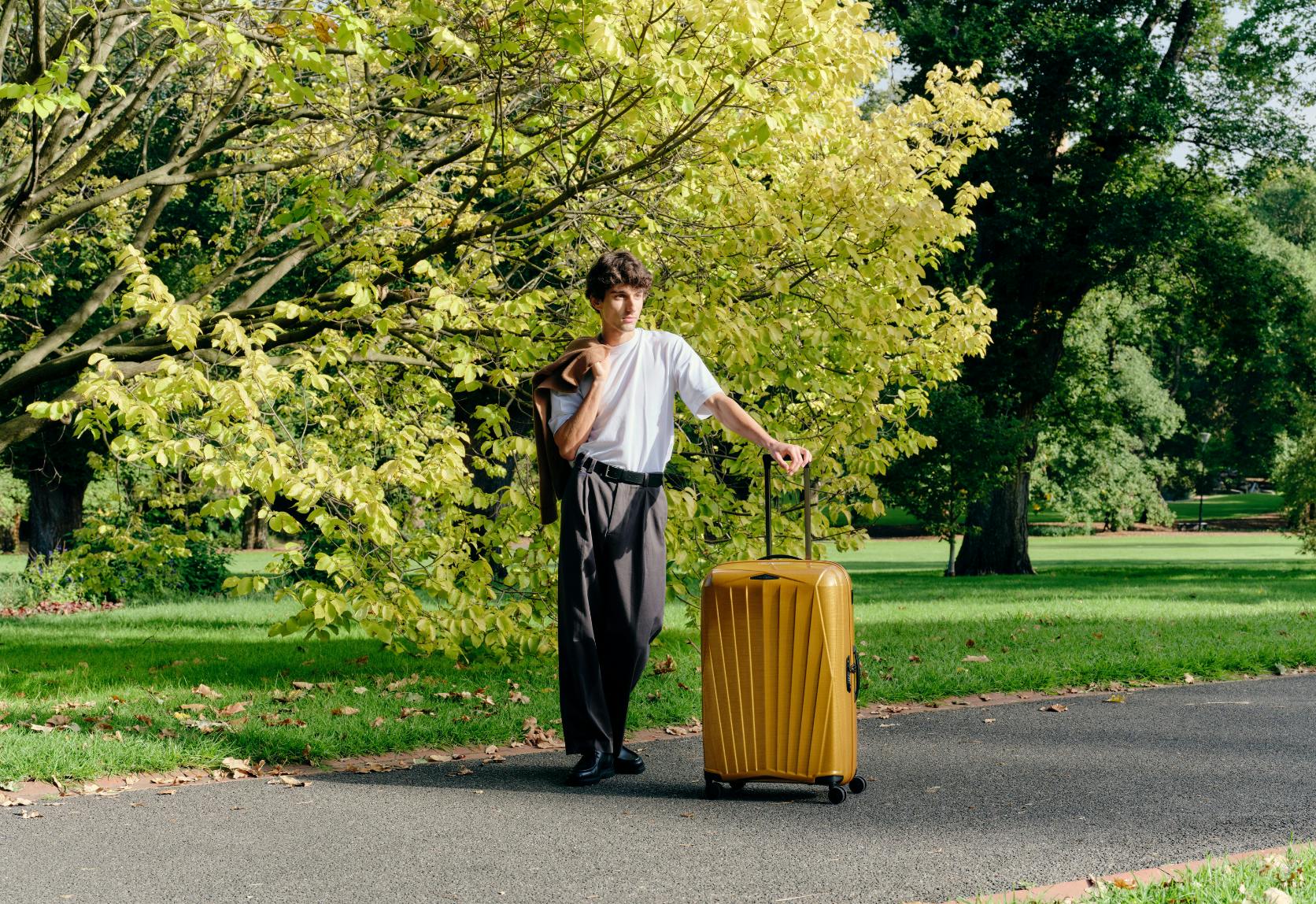 Samsonite  offer background image