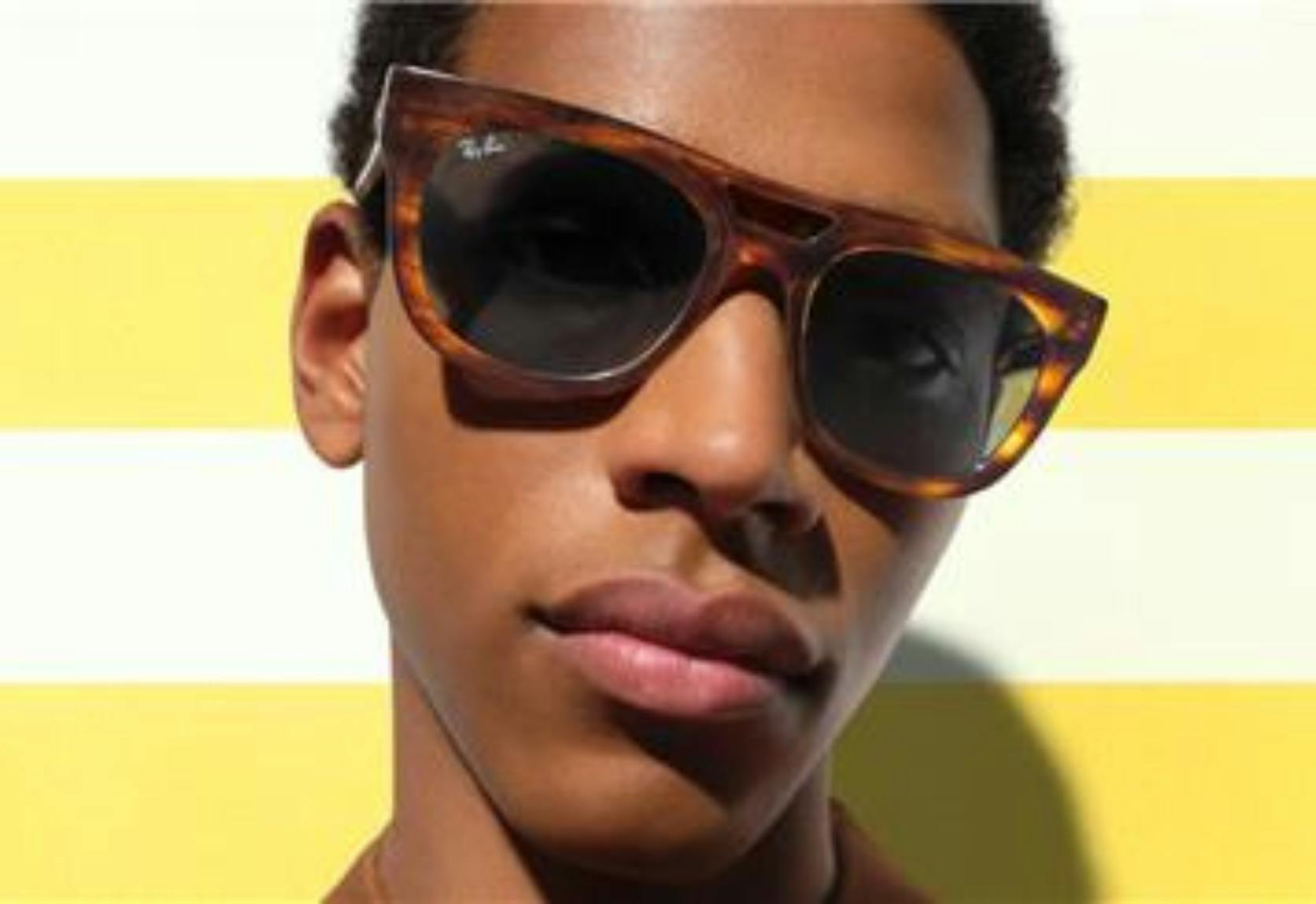 Sunglass Hut offer background image