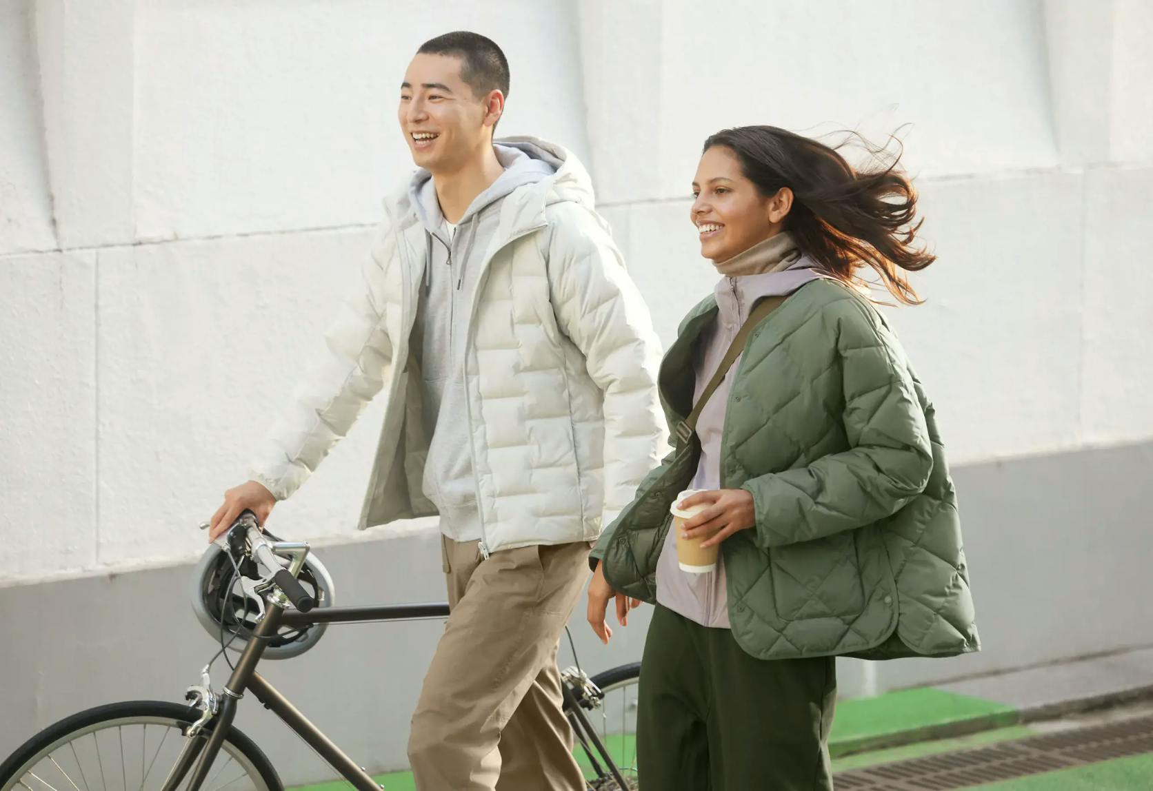 UNIQLO offer background image
